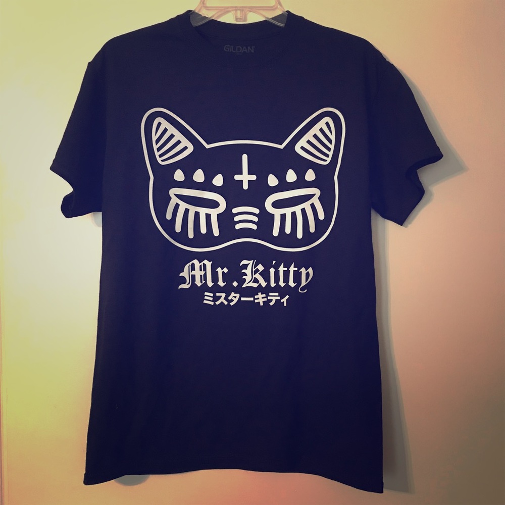 Mr. Kitty concert unisex t-shirt NWOT